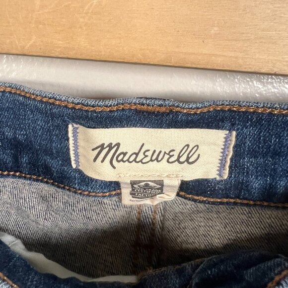 Madewell Mid Rise Kick Out Jeans Size 32 Dark Wash Denim Blue Whiskering - Picture 3 of 8